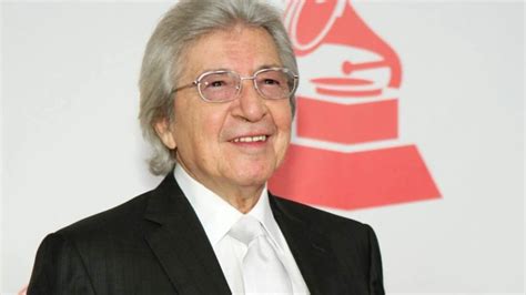 Quién es Manuel Alejandro: 13 canciones míticas escritas por el ...