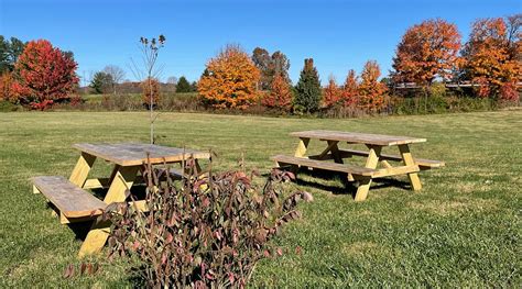 LAKE LOGAN INN (Ohio) - Motel Reviews, Photos, Rate Comparison ...