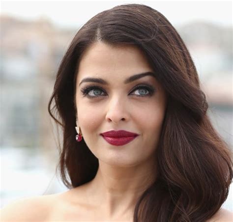 Aishwarya Rai Biography In Hindi | ऐश्वर्या राय के बारे में - Hindi Gyaani