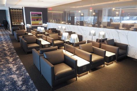 First Look Inside United's Newark Polaris Lounge (EWR) - The Points Guy