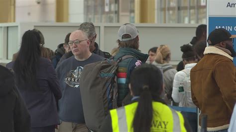 DCA Delays, Cancellations amid snowfall in DC region | wusa9.com