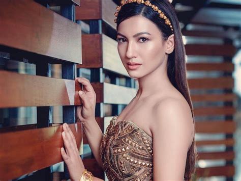 Five viral reels of Gauahar Khan from exotic locations!
