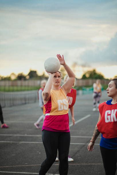 Playing Netball 的图像结果
