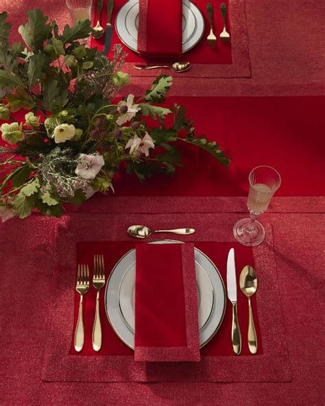 Moderni božićni stolnjaci i dekoriranje stola – trendovi 2024 ...