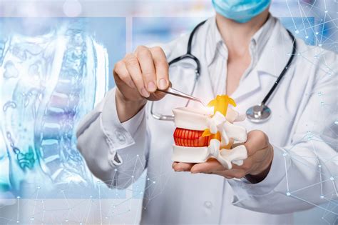 Bulging Disc Surgery 的图像结果