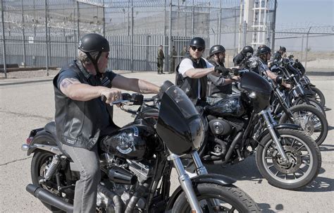 'Sons of Anarchy' season 4 premiere: recaps and reviews