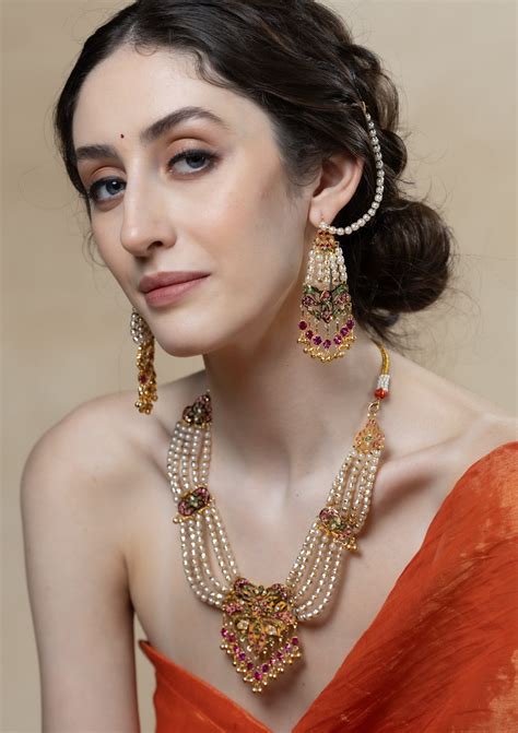 Junaina Gold Tone Silver Necklace & Earrings