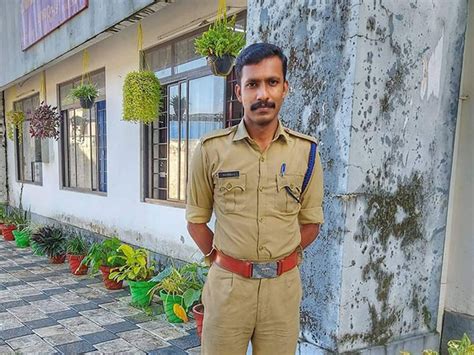 Fire breaks out at Kerala warehouse; 1 firefighter killed