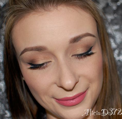 Image result for Classic Pin Up Makeup Tutorial