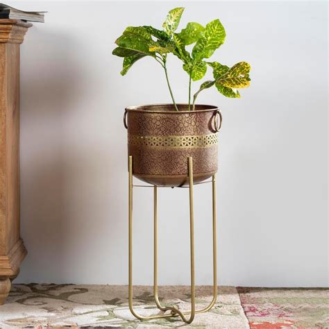 Buy VEDAS Glory Metal Planter with Stand from Vedas at just INR 6999.0