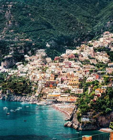 Amalfi Jets | McKenna calls in to discuss her next flight request with ...