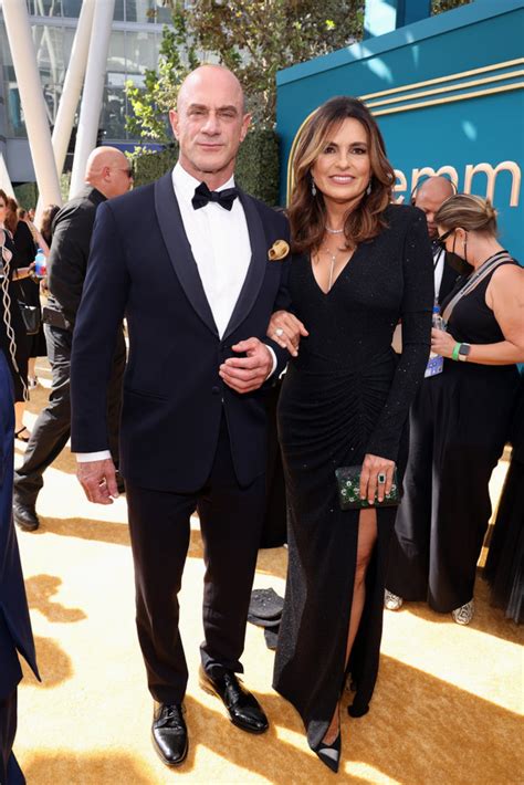 Mariska Hargitay & Christopher Meloni on ‘Law & Order’ Reunion (Exclusive)