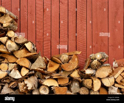 Cords of firewood hi-res stock photography and images - Alamy