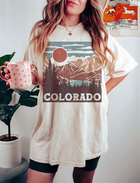 Colorado Tee, Colorado Graphic Tee, Rocky Mountains, Colorado, Boho Tee ...