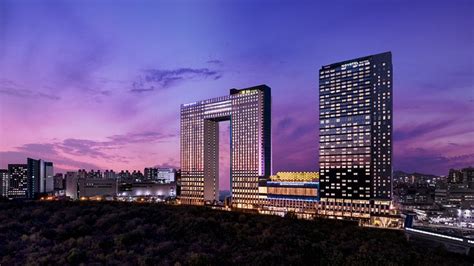 ibis Styles Ambassador Seoul Yongsan Shuttle Bus Service: Pictures ...