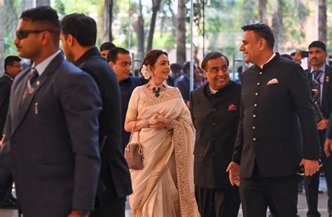 Radhika Merchant, Nita Ambani dazzle in twinning cream saree looks at ...