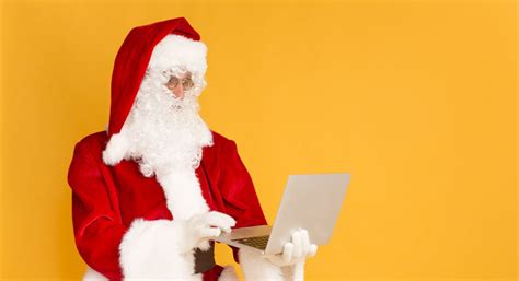 5 Ways Your Kid Can Video Chat With Santa