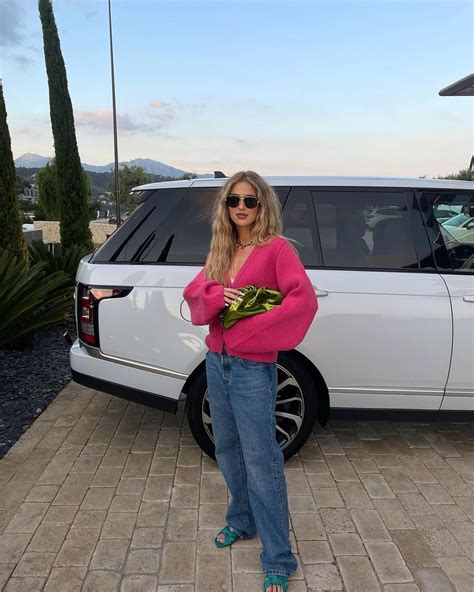 Casual Clothes 的图像结果