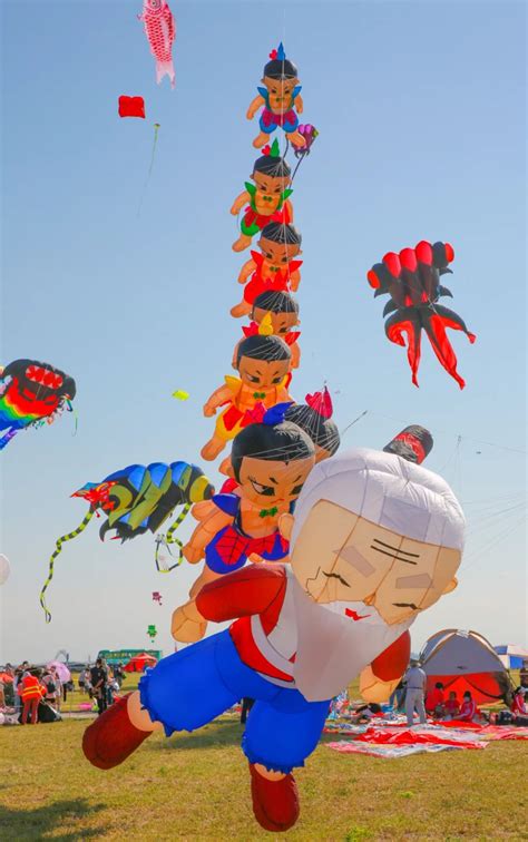 第38届潍坊国际风筝会放飞活动在潍坊滨海区举行！-旅游资讯-潍坊欢乐海旅游度假区