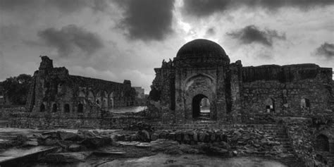 मध्यप्रदेश की कुछ ऐसी जगह जिनके बारे मे आप जानकर हो जायेंगे हैरान ...