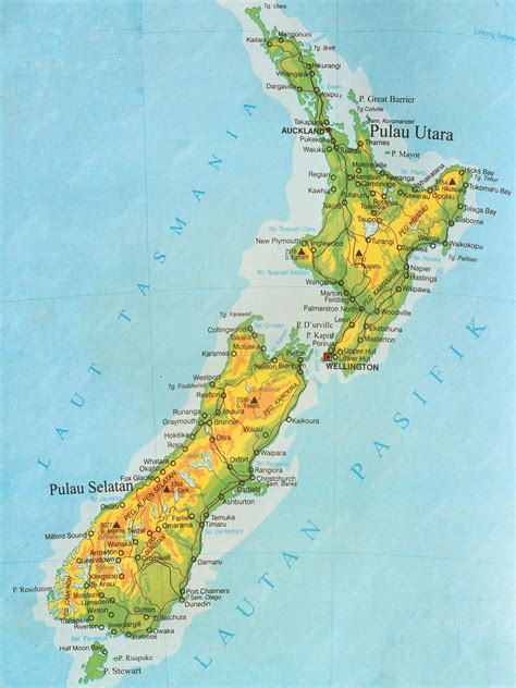 Premium Photo | New Zealand country map with capital city wellington ...