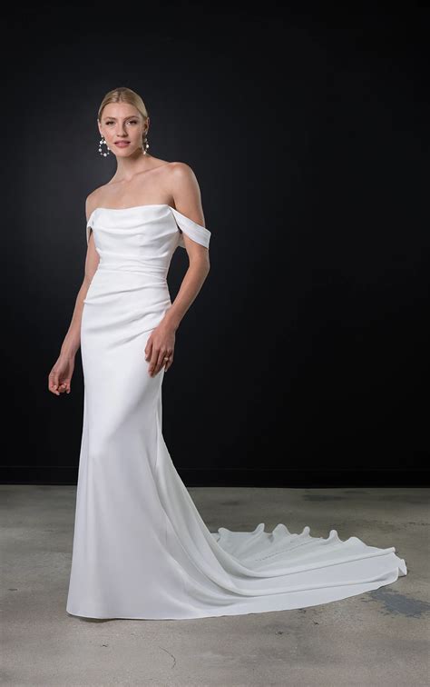 Sophisticated Column Wedding Dress with Off-the-Shoulder Straps
