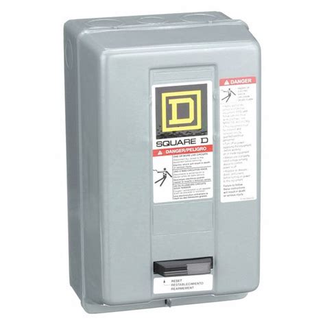 Square D Magnetic Motor Starter, Non-Reversing, No Auxiliary Contacts ...