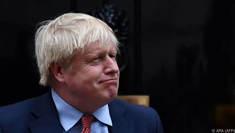 Britischer Premier Johnson unterzeichnet Brexit-Abkommen - UnserTirol24
