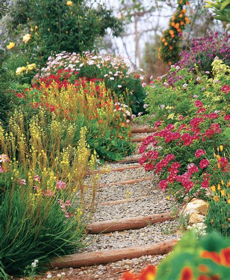 6 Tips for Creating a Low-Maintenance Cottage Garden