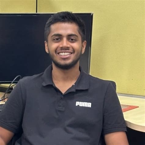 Abhishek - Computer programming teacher in Pune - ₹399/h