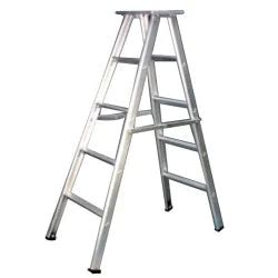 FOLDING LADDERS – LITTLE GIANT LADDERS