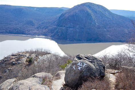 Breakneck Ridge: Long Loop | Hike the Hudson Valley