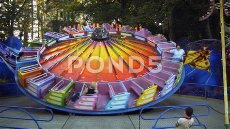 Spinning Carnival Rides At The Sizzler Carnival Ride Hire Sydney