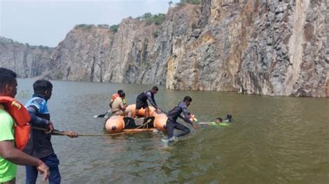 வினையாகிப்போன போட்டோ ஷூட்; கல்குவாரி குட்டையில் மூழ்கி 2 மாணவர்கள் ...