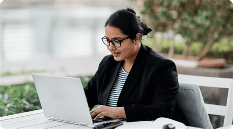 JGU Online Programs | UG & PG Courses for Future Careers