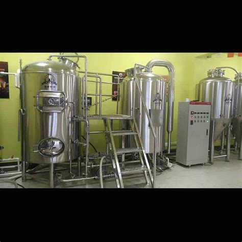 精酿啤酒经营者选择啤酒设备及厂家的原则和技巧 - 公司新闻 - 山东豪鲁啤酒设备有限公司
