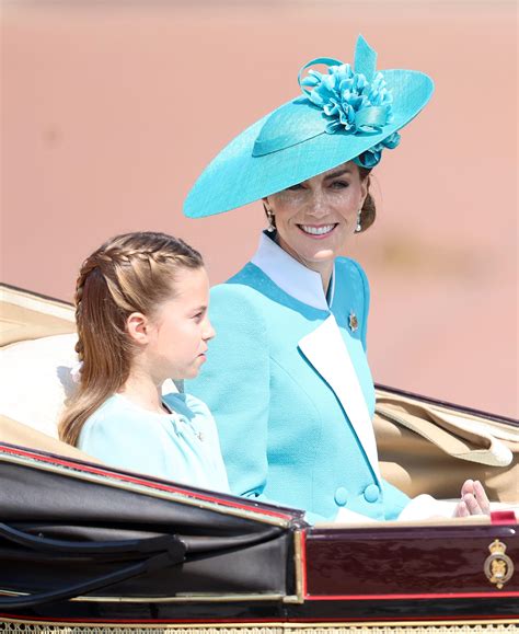 Kate Middleton re-wore the chic white Self-Portrait dress she first ...