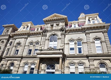 Muskingum County Courthouse Stock Image - Image of county, afternoon ...