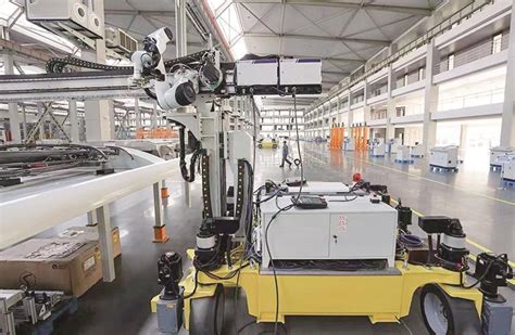 唐山机器人产业驶入快车道，推动传统制造产业向高端智造转变|唐山市_新浪新闻