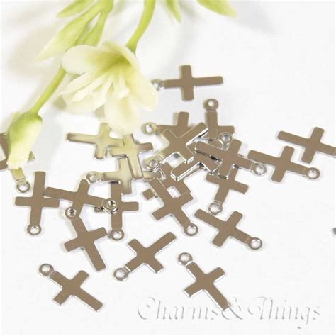 C&T クロス チャーム ステンレス ミニ 十字架 NS (20個入)アクセサリーパーツ 【SC2039】 | Charms & Things