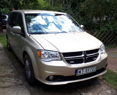 Dodge Grand Caravan 2014 287KM Złoty - Opinie i ceny na Ceneo.pl