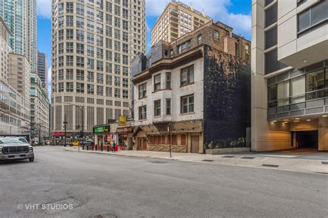 806 N Rush St, Chicago, IL 60611 - MLS 12337227 - Coldwell Banker