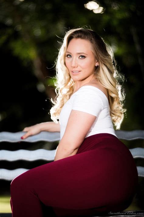 AJ Applegate : r/ClassyPornstars