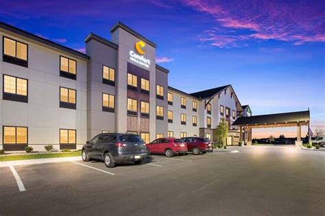 COMFORT INN & SUITES (Gaylord) - Hotel Reviews, Photos, Rate Comparison ...