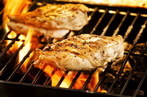 Buttery Garlic Grilled Chicken Breast Recipe - Grilling Recipes - LGCM