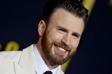 Chris Evans Opens Up About His ‘Embarrassing’ Photo Leak | Celebrity ...