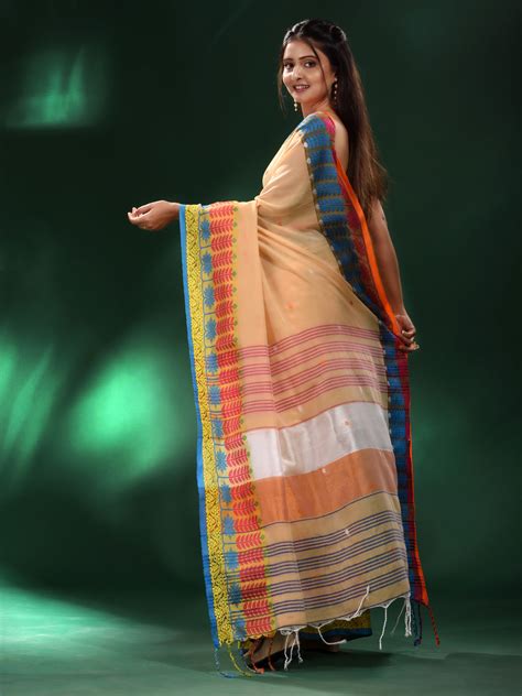 Cream Cotton Handwoven Saree With Woven Design – Charukriti