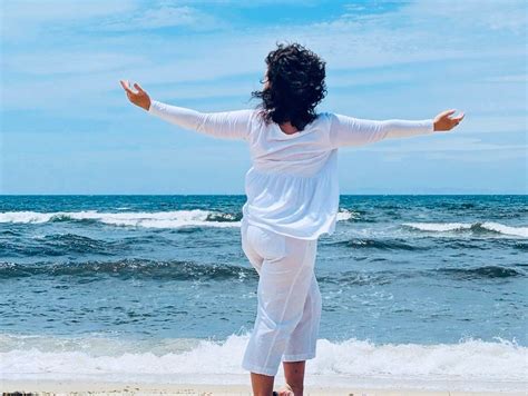 Listen - Summer Dance Program, Indented Head Yacht Club, St Leonards, 2 ...