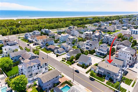 4739 Ocean Drive, Avalon | Vacation Rental | Ferguson Dechert Real Estate