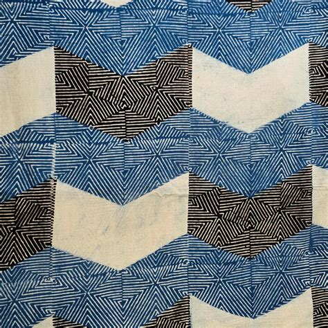 ( PRE-CUT 1.55 METERS ) Pure Cotton Ajrak Blue With Cream Big Arrow Ha ...
